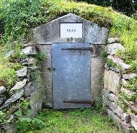 Mead Tomb